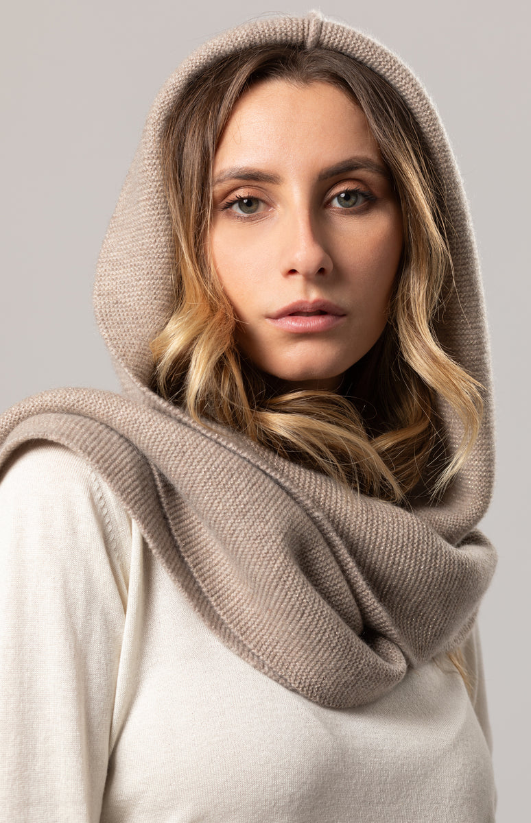 Sciarpa Con Cappuccio, Elegante E Glamour - Bianco Panna